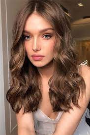 If you use the right make up, then the. 50 Best Natural Makeup Ideas For Any Season Makeup Is A Kind Of Courtesy To Others Can Improve Brunette Hair Color Hair Waves Medium Length Hair Styles