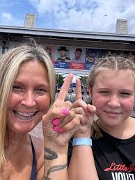 Christy Willey's Instagram, Twitter & Facebook