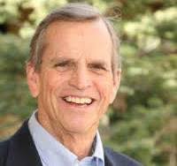 We are saddened to share news of the death of longtime King advocate and  Board of Trustees Member Hugh O. Maclellan, Jr., who unreservedly supported  King and its Christian mission for more