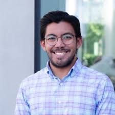 I'm happy to announce that last month I graduated from the BSc Biomedicine  programme at Karolinska Institutet! 🎓 I'm thankful for my time at KI and  I'm looking forward to the future.