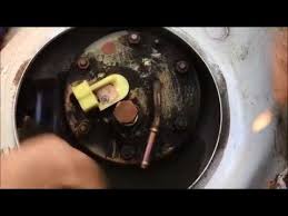 Read expert reviews on the 1995 acura integra from the sources you trust. 1995 Acura Integra Se Fuel Pump Removal Youtube