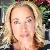 Karen Vail's Instagram, Twitter & Facebook