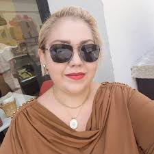 Hola, comunidad! I'm a dual citizen and visiting SMA from March 29th to  April 27th to get my INE, bank account, etc. Looking for a trustworthy  realtor bc I'm interested in viewing