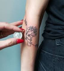 Kara Kalem Dovme Cizimleri Guzel Sozler One Line Tattoo Line Tattoos Tattoos