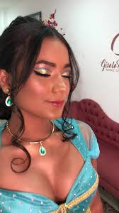 A própria princesa Jasmine @Alessandra Vargas #debutante #15anos #princesa  #princesajasmine