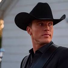 Katy Robbins (@katyrobbinsstylist) • Instagram photos and videos