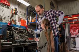 Statistics on fatherless homes show that households with absent fathers also have a higher chance of being under the poverty line. 20 Statistics On Fatherless Homes And The Importance Of Dads