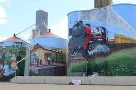 Silo Art By Artist Tim Bowtell Of Benalla Victoria Located At Colbinabbin Victoria Street Art Silos Country Art