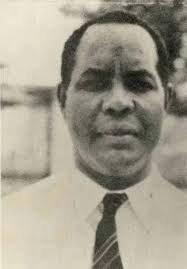 I grow up as a young man in the 80s and 90s and understood the greatness of  sir Eddie...he wasn't without fault...but he was a one who have jamaica  best interest at