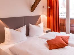 Breckle fertigt matratzen, topper, lattenroste und boxspringbetten nach höchstem qualitätsstandard. Oderberger Hotel Bett Konfigurator Apartments Hotel Beds Bedding
