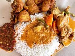 See more of nasi putih ayam goreng berempah duyong on facebook. Resepi Kita Resepi Nasi Kak Wok Nasi Putih Berlaukkan Ayam Goreng Kunyit Yang Dipotong Saiz Dadu Lengkap Dengan Kuah Gulai Pekat Dan Sambal Belacan Perghhhhh Sedakk Resepi Gulai Ayam Kakwok
