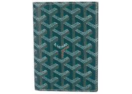 And for good reason, the house was founded back in the late 18th century. Goyard Wallet Goyardine Green