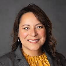 Jill Hendren's Instagram, Twitter & Facebook