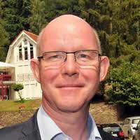 Haus matthias bietet ihnen unvergessliche urlaubstage in absolut ruhige lage mit herrlichem bergblick und herzlicher familienatmosphäre. 90 Matthias Haus Profiles Linkedin