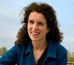 Valerie Callaghan's Instagram, Twitter & Facebook