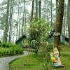 Saya mau bahas tentang lawang wangi creative space yang ada di bandung. 1
