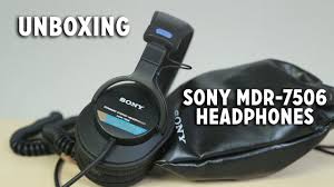 Attempting to fit v6 earpads on the 7506 ear piece will *likely* result in ripping the. Sony Mdr 7506 Studio Headphones Unboxing Youtube
