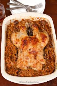 Se alternează varza cu amestecul de carne cu orez, ultimul strat fiind de varză. Retete De Varza Calita Diva In Bucatarie