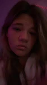 Angie Bartlett (@angieebartlettt)