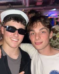 Jake Maloney's Instagram, Twitter & Facebook