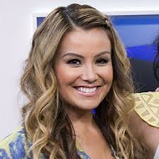 Kae hernandez age is 33 years. Asha Leo Tv Show Host Overview Biography