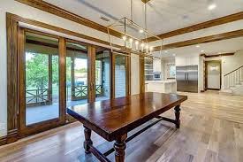 There are many creative options that can turn the eyesore that is your current window trim into an attractive feature of your house that you can be proud of. Interior Window Trim Ideas