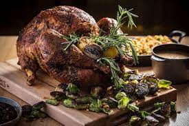 Not only are they open on thanksgiving day, but they'll also be serving a special holiday dinner meal that involves endless bread and a slice of pie until 8 p.m. Restaurants Open On Thanksgiving 2018 In Every State And Dc