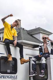Davidson and machine gun kelly constantly remind us that they truly are friendship goals. Mushrooms Lightsabers And Ariana Grande A Day With Machine Gun Kelly And Pete Davidson Vanity Fair
