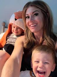 Story time with a fox and a baby! What's your favorite book