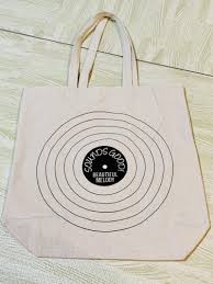 ダイソー 100円に見えない おしゃれなポーチ 巾着見つけました ぎゅってweb 巾着 ポーチ 巾着ポーチ