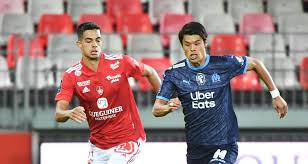 Toutes les informations pour faire votre pronostic et vos paris sportifs sur les matches de brest. Resultat Ligue 1 L Om Gagne A Brest Et Retrouve Un Grand Thauvin 3 2