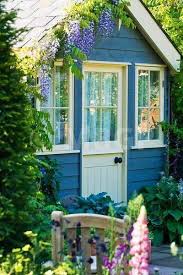 Pin Von Silvia Haberland Auf Garten In 2020 Garten Gewachshaus Gartenhaus Farbe Gartengebaude
