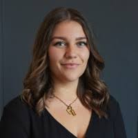 Laura Flach's Instagram, Twitter & Facebook