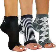 Amazon.com: Freetoes Toeless Socks- 3 Pairs.1-Black, 1-Argyle, 1 Stripe,  Black, Gray, White, One Size : Clothing, Shoes & Jewelry