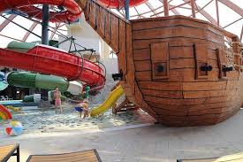 Maybe you would like to learn more about one of these? Aqua Park Nymphaea Oradea Oferte Cazare Oradea Bihor Eu