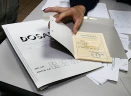 Ora de ras îşi propune să fie un filtru, ridiculizând tot ce înseamnă incompetenţă, lipsă de gust sections of this page. Prime De 12 500 De Lei Pentru Èomerii Care Isi SchimbÄ Domiciliul O Lege Numai Dus Nu Si Intors ViaÅ£a LiberÄ GalaÅ£i