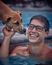Poolside puppy love with Pablo and...