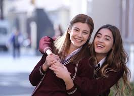 Hayat Bazen Tatlidir Bu Aksam Saat 20 00 Da Startv De Girl Pictures Turkish Actors Seduction