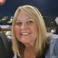 Shannon Bostrom's Instagram, Twitter & Facebook