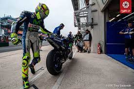 Official website of the 24 hours of le mans. Le Mans Motogp 2015 Saturday With Tony Goldsmith Page 2 Of 2 Photo Gp Valentino Rossi 46 Motogp Valentino Rossi