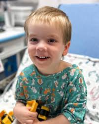 Owen is a whole hand today 🖐 Happy 5th Birthday to this little but mighty  warrior! 🎂 Diagnosed with medulloblastoma in 2021, he took