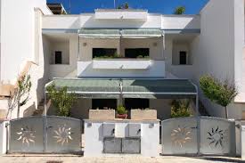 Villa pescoluse 10 magnifica villa con piscina e dependance situata sulla collina della marina di pescoluse, famosa per le sue spiagge di sabbia d'orata. Pescoluse Affitti Case Vacanza Pescoluse Vacanze Pescoluse
