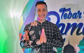Dipandu oleh host kondang irfan hakim, hafiz indonesia tayang selama 2 jam dari pukul 15.30 wib setiap hari. Irfan Hakim Ajarkan Anak Puasa Dan Hafal Alquran