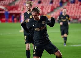 Antoine griezmann, 29, from france fc barcelona, since 2019 second striker market value: Antoine Griezmann On Twitter Let S Dance