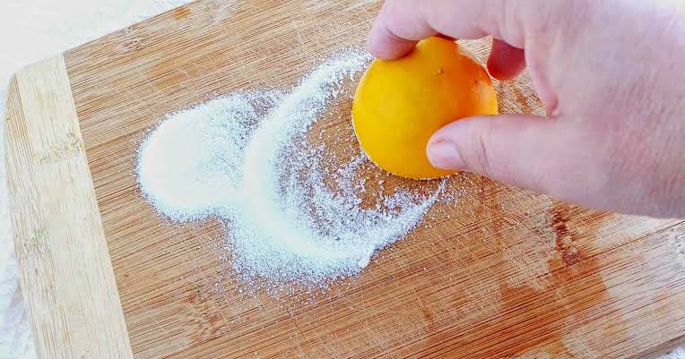 How To Clean A Cutting Board With Lemon: 4 Steps