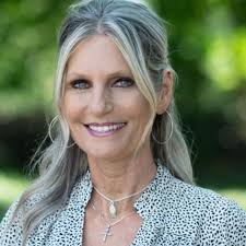 On Day 2 of my Secrets to Looking Younger Virtual Event, Dr. Liz Lyster is  going to share the deets