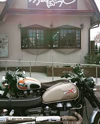 トライアンフ トライアンフボンネビルt100 トライアンフスクランブラー トライアンフ友の会 車援隊 triumphbonneville triumphscrambler instagram triumph moped