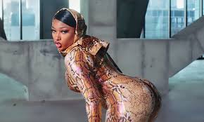 Megan thee stallion signed with indie label 1501 certified ent in early 2018, before heading to 300 entertainment in november 2018. Megan Thee Stallion Drops Suga Album B I T C H Video Watch