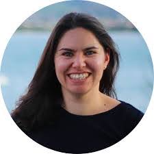 Kimberley Maxwell's Instagram, Twitter & Facebook