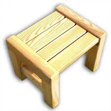 Die kleinmöbel sind eine platzsparende sitzgelegenheit und du kannst sie gästen als ergänzung zum sofa als zusätzliche sitzfläche anbieten. Kinderhocker Sarina Sitzhocker Schemel Aus Holz Larche Premiumqualitat Spielturm Aus Holz Fur Den Garten Kaufen